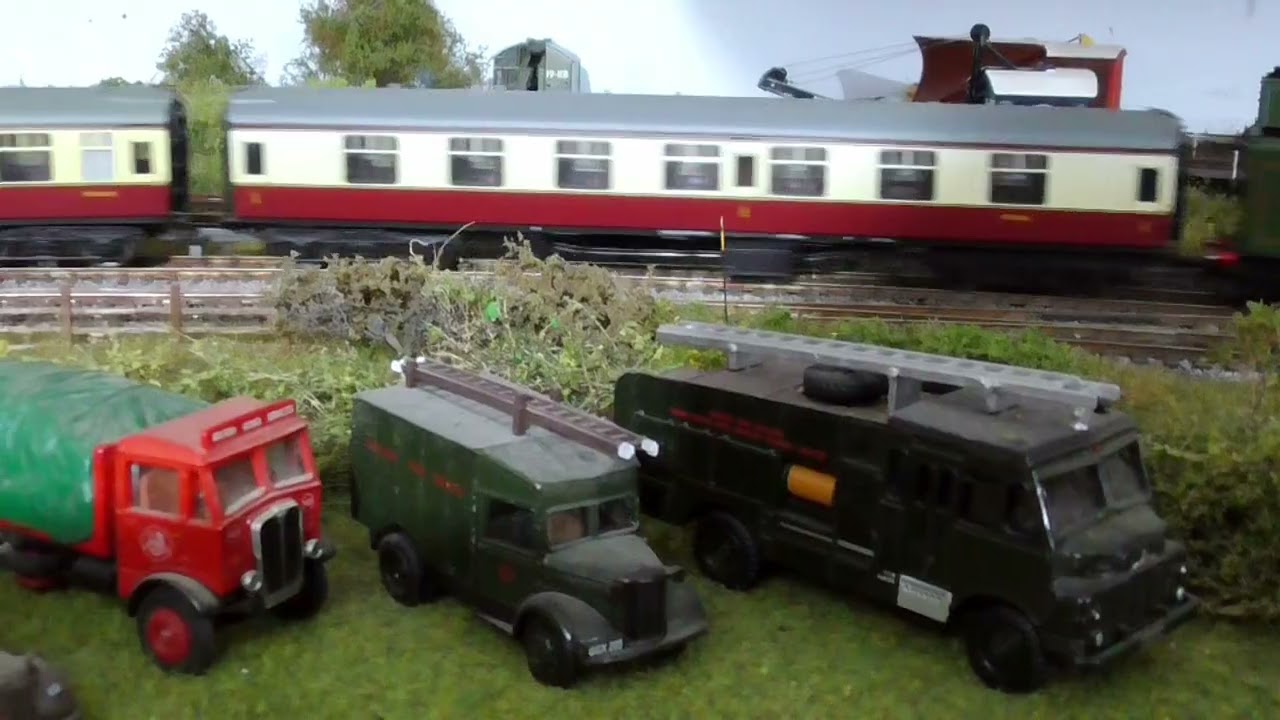 Паровой локомотив Hornby Flying Scotsman в действии!