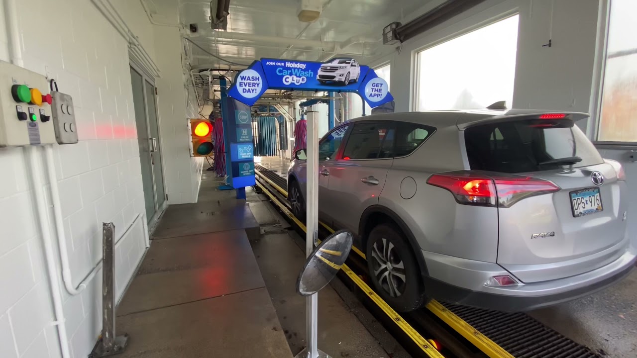 Newly Remodeled Lakeville Holiday Car Wash (New MacNeil 701 Wraps