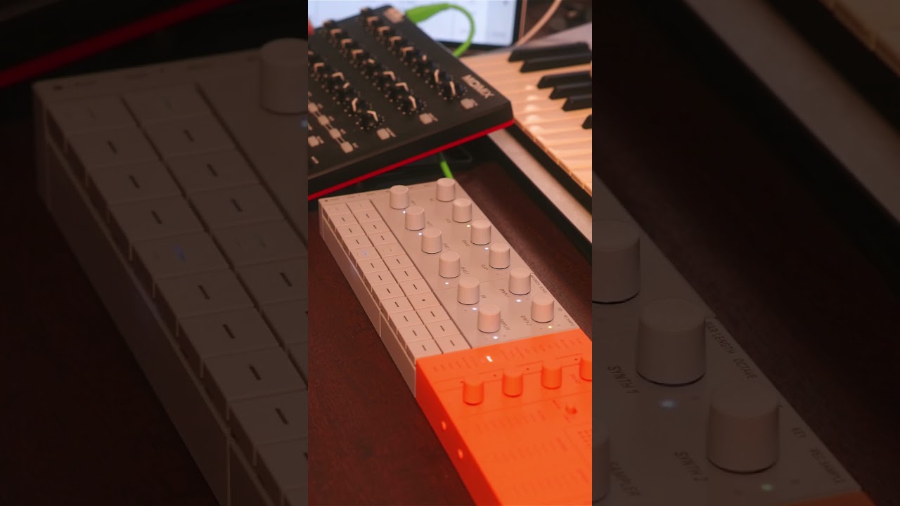 YAMAHA // SEQTRAK // With a Midi Controller - YouTube