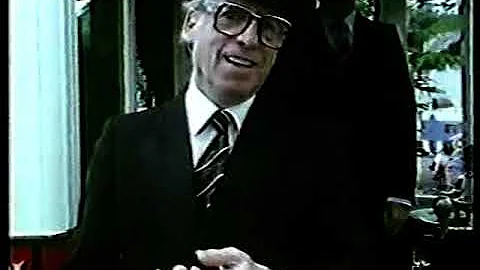 Larry Grayson visits Seaton Tramways