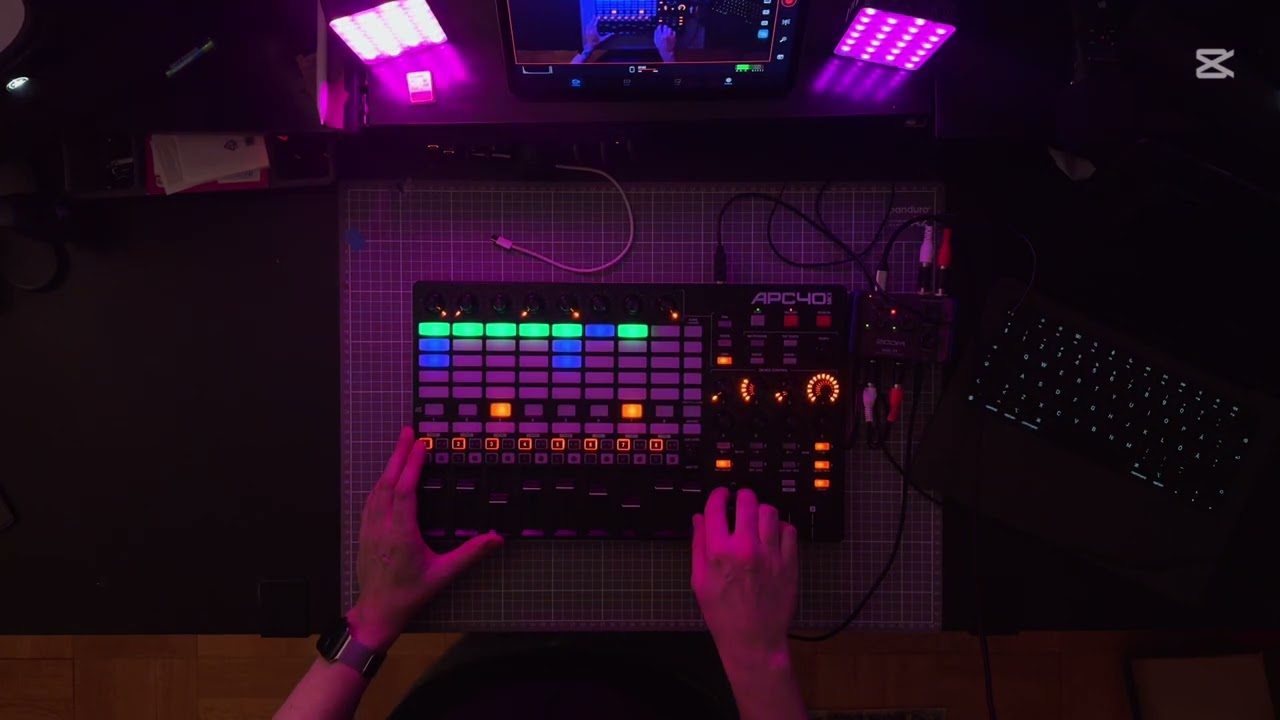 Live Arranging With APC-40 mk2 & Ableton - Tech House ( Work In Progress )