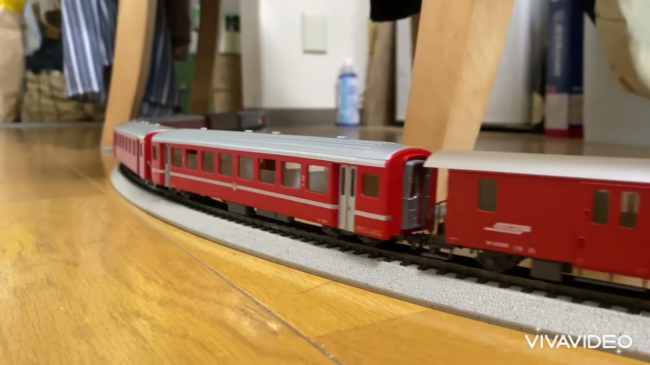 BEMO RhB 12mm HOm スイスレーティッシュ鉄道 - YouTube