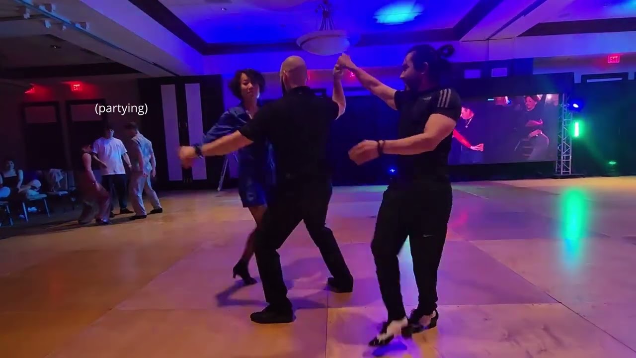 3 way Hustle Taylor, Aldo & Julien (& more? 😉)