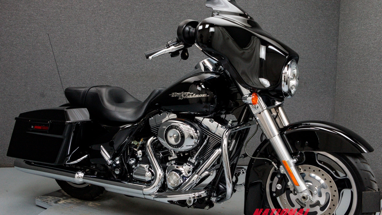 2009  HARLEY DAVIDSON  FLHX STREET GLIDE - National Powersports Distributors
