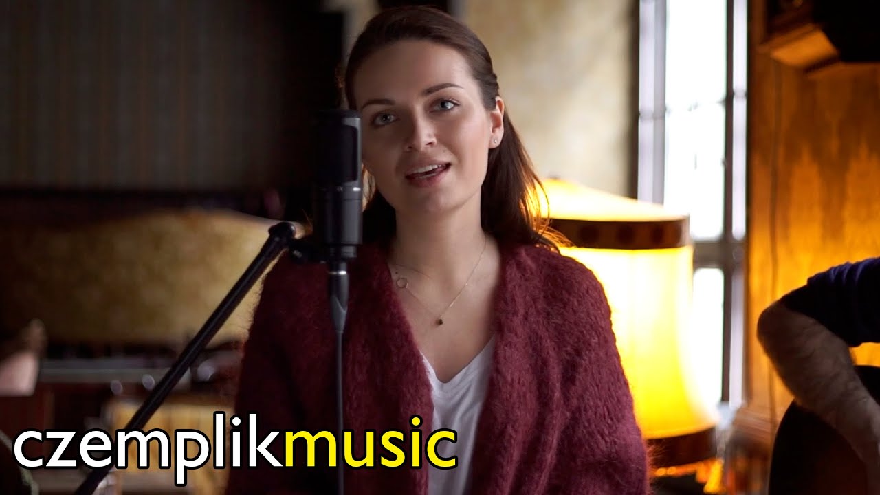 Under The Table - Banks (Karolina Baszak & Maciek Czemplik cover)