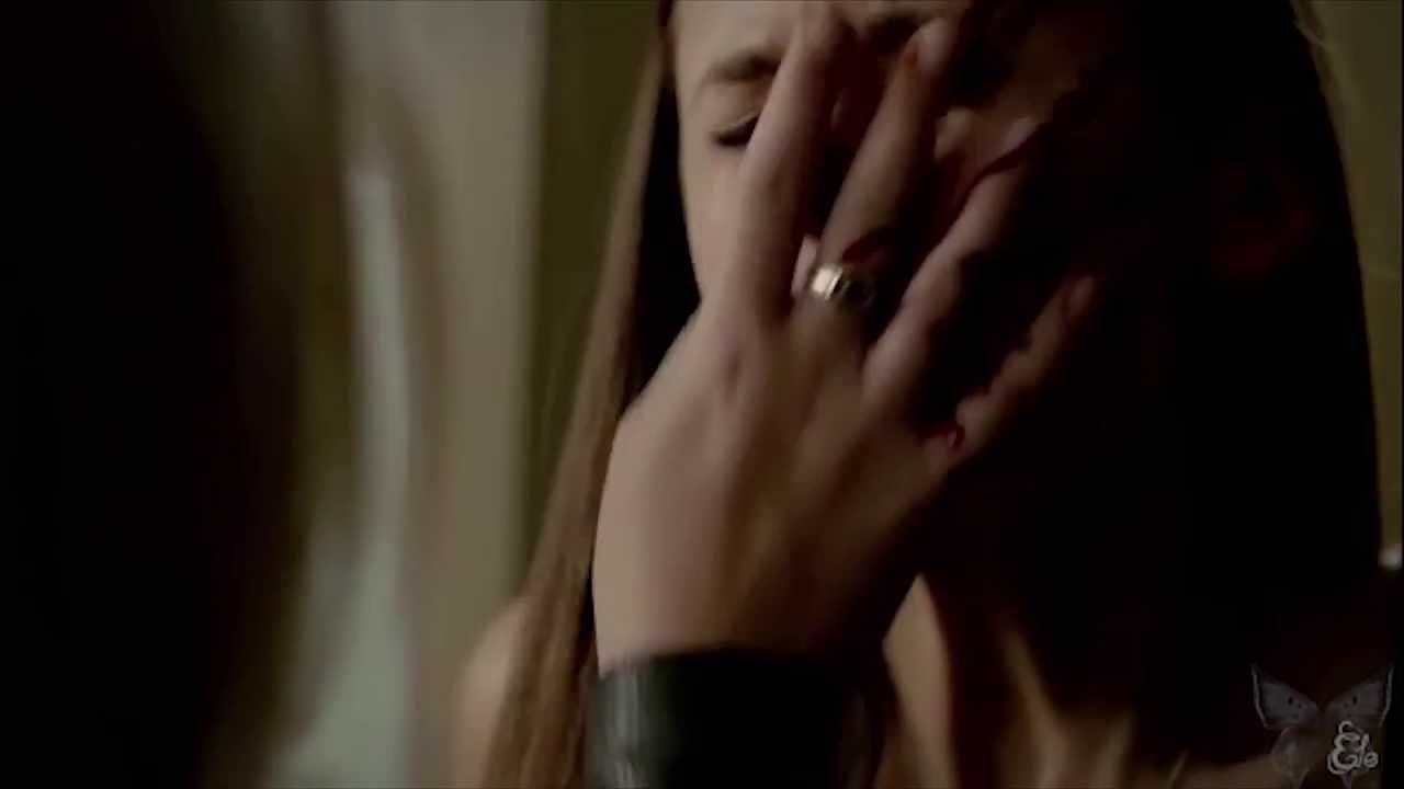 The Vampire Diaries || Applause ♡