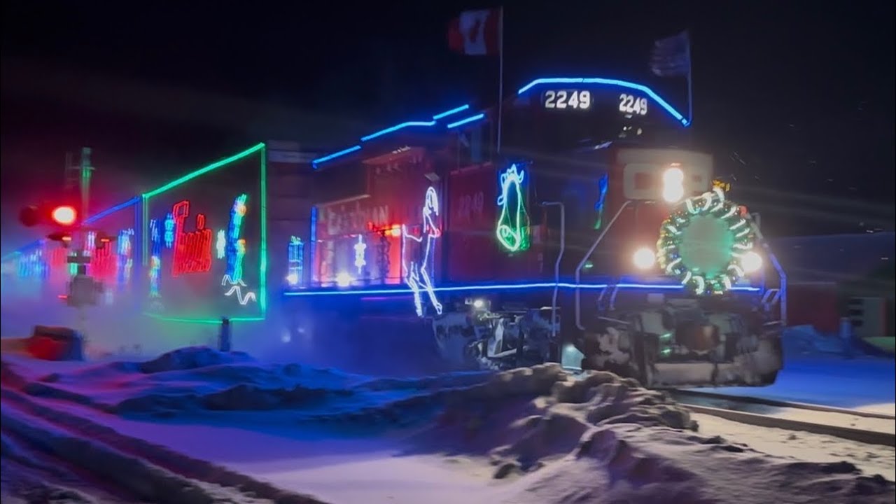 Праздничный рождественский поезд CPKC Canadian Pacific 2025