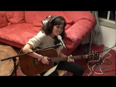 Eefje de Visser live met "Ongeveer" bij Radio 2, Van Holland