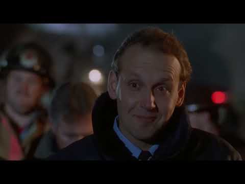 The Fugitive 1993 Sam Starts his manhunt for Richard Kimble scene