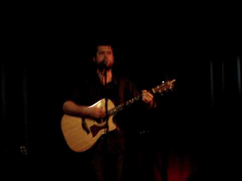 Ian Kelly performs Triste - video amateur