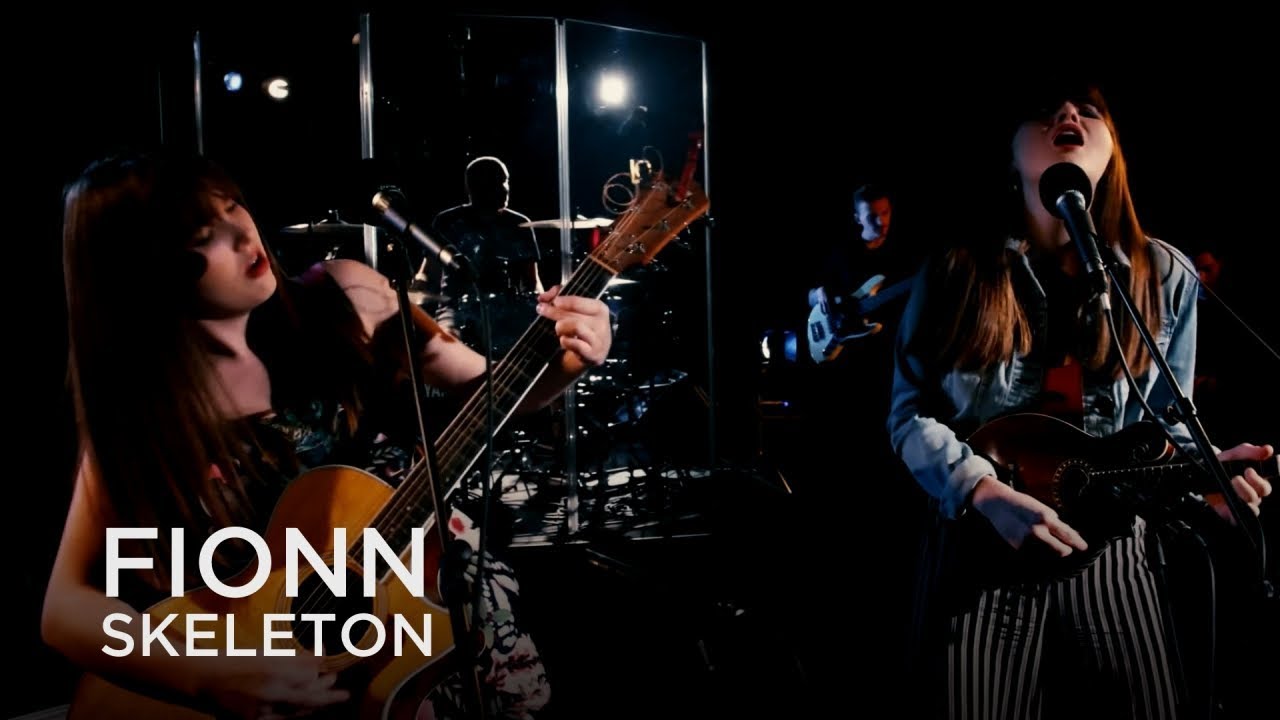 Sleduj Fionn |Skeleton | First Play Live na YouTube Sleduj Fionn |Skeleton | First Play Live na YouTube