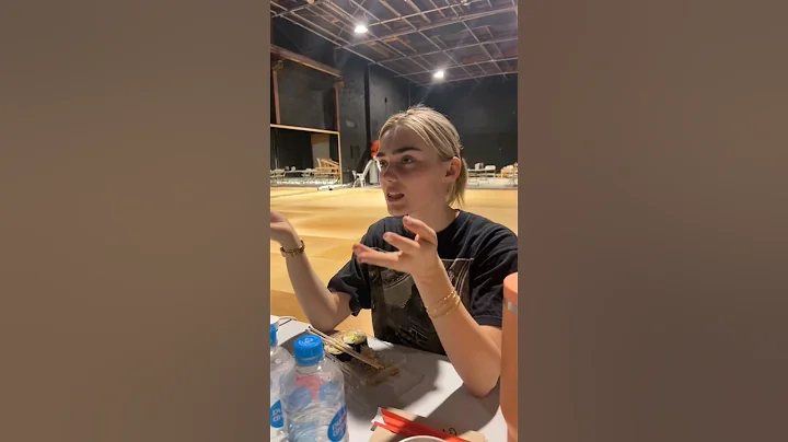 I Have a Purse | Milo Manheim TikTok with Meg Donnelly #zombies