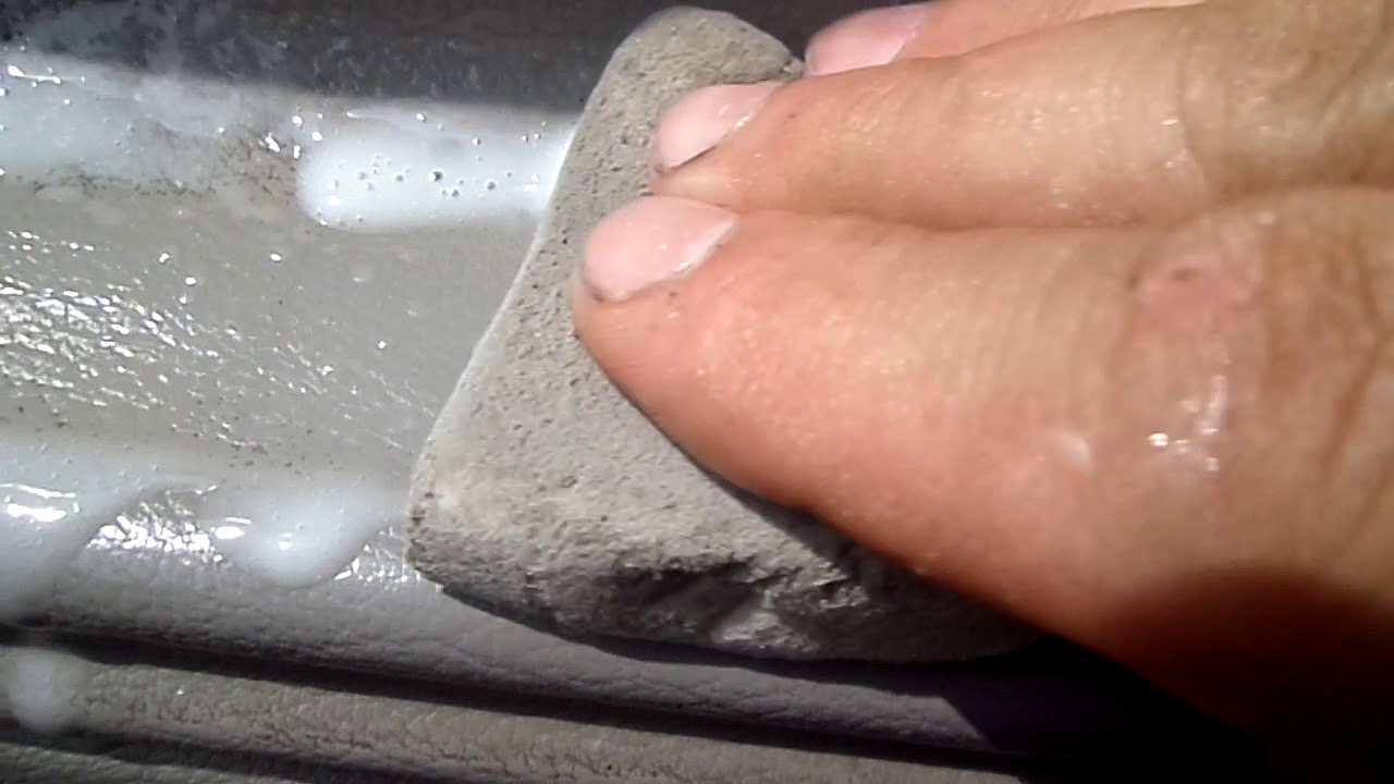 Tips On Cleaning Heavily Soiled Interior Car Panels
