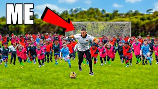 100 Kids vs 1 PRO Footballer In A Football Match