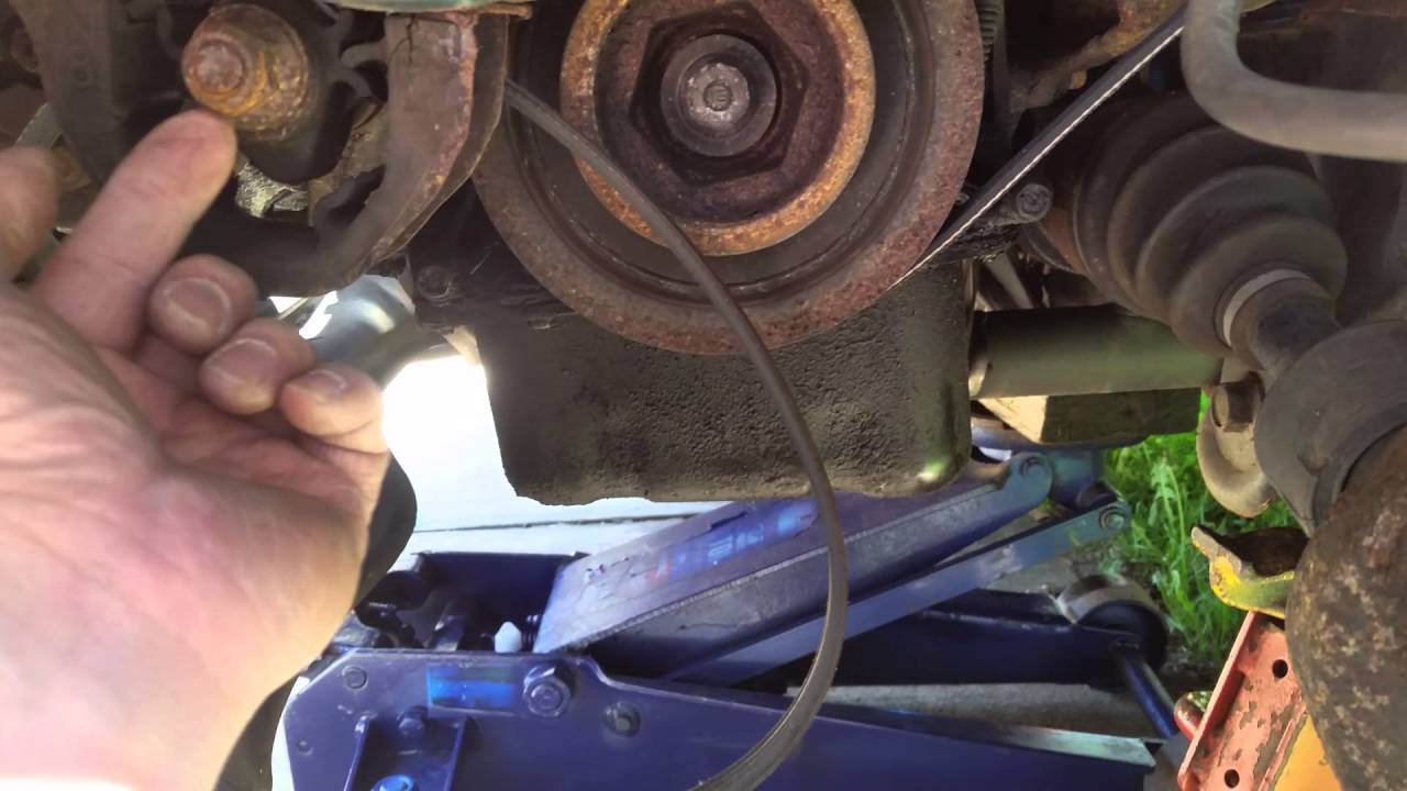 2000 Honda CRV 2.0 fan belt replacement part 1 - YouTube