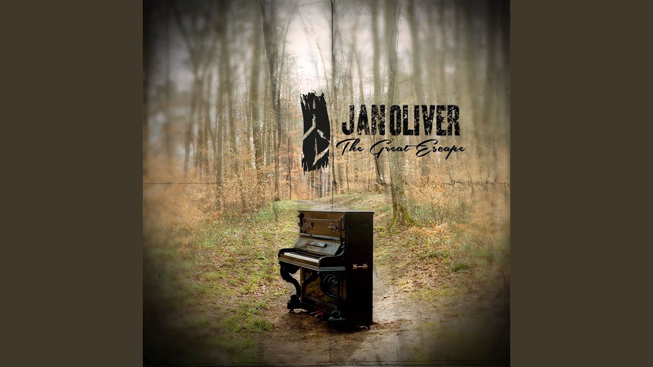 在 YouTube 上观看 Insanity 在 YouTube 上观看 Insanity