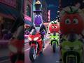 #viral #shorts Tamatar Ka Karak Badla! 🔥 Bengan Chor vs Tomato Race (Insan Nahi) #veggieverse