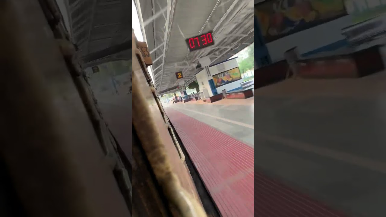 wap4 high speed train |13044 train honking and cross chitranjan station