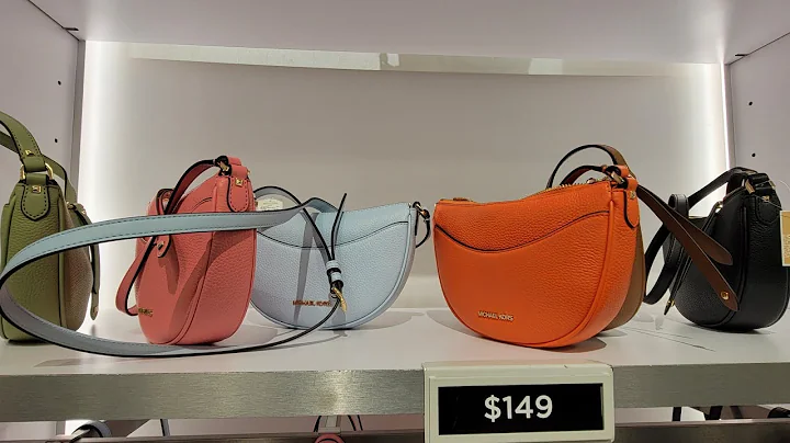 🛍MICHAEL KORS😍 OUTLET! NEW ARRIVAL! LET'S BROWSE AND ENJOY UP TO 70% DISCOUNT~ BAGS WALLETS~ SHOES!