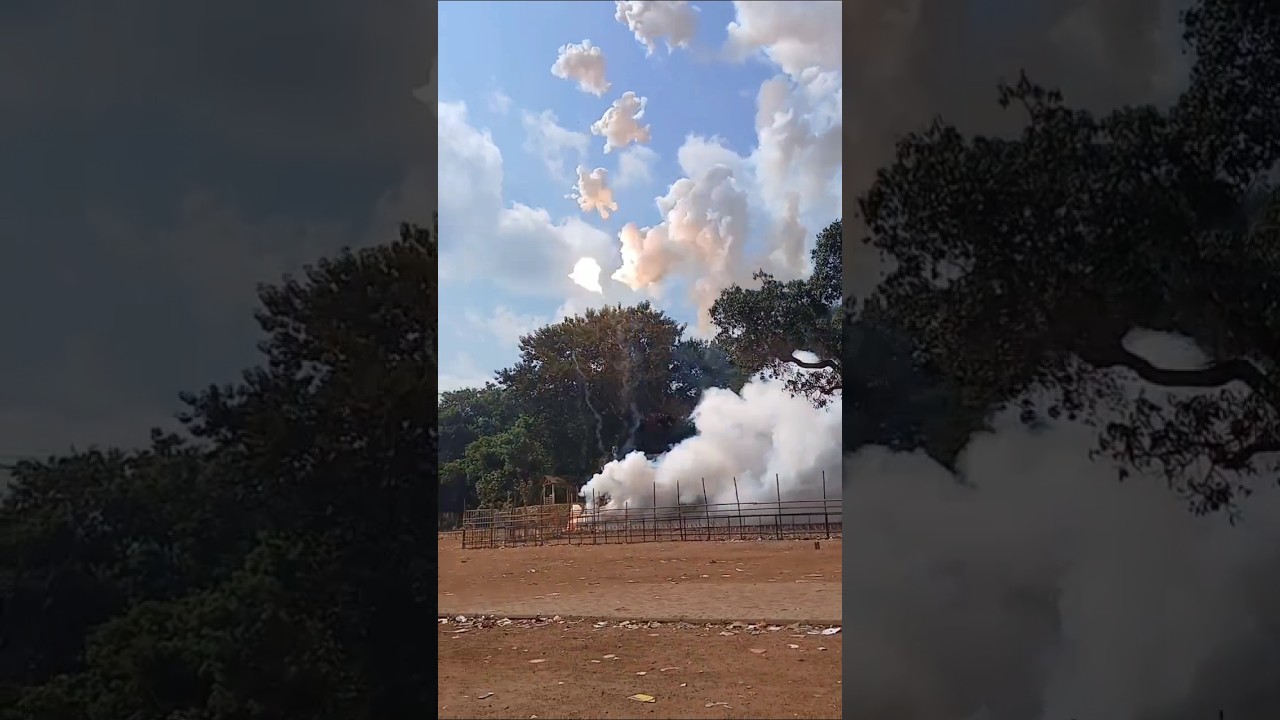 pooram 2025 paramekkav fireworks