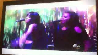 Selena Gomez performing SLOW DOWN on The View 10/17