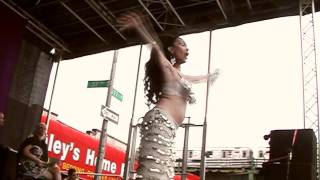 QUEENS GAY PRIDE 2011 TRANNY DANCER