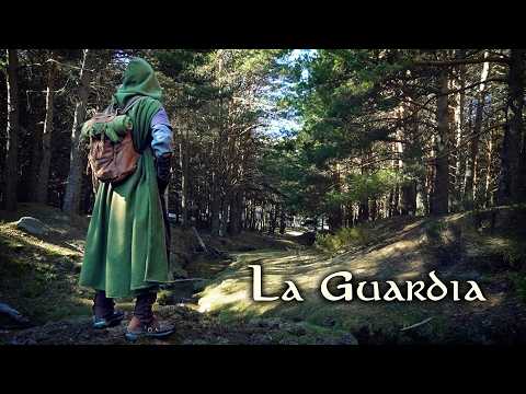 Una guardia en el bosque 🌲 Fantasía silenciosa