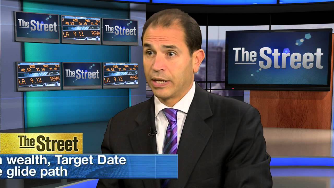 Make Sure Your Target Date Fund Manager Is Playing Offense and Defense
