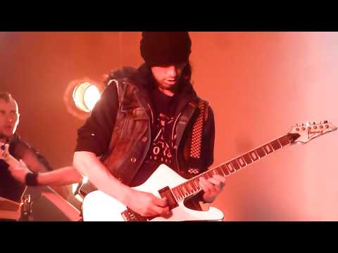DragonForce - Cry Thunder (Live In Montreal)