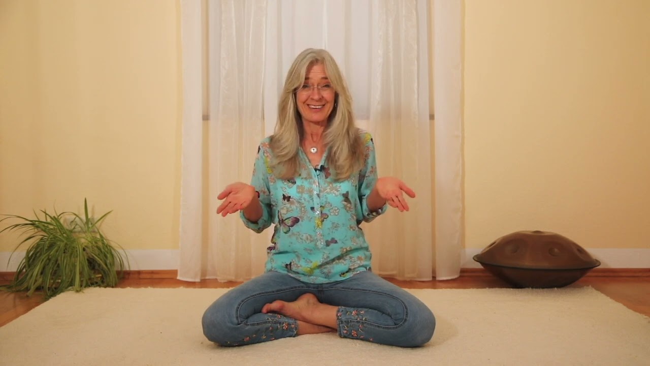 May 2025 Handpan & Yoga Challenge with Karin Haumayer-Winter 🧘 🎶 ☮️