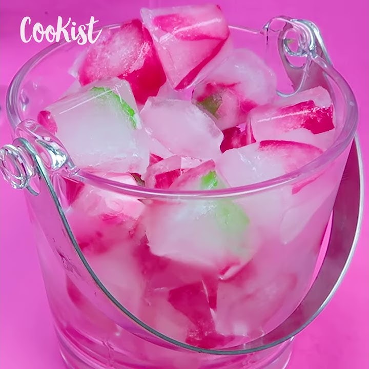 Making pink ice cubes!! 😱🤩💞, pink ice cubes