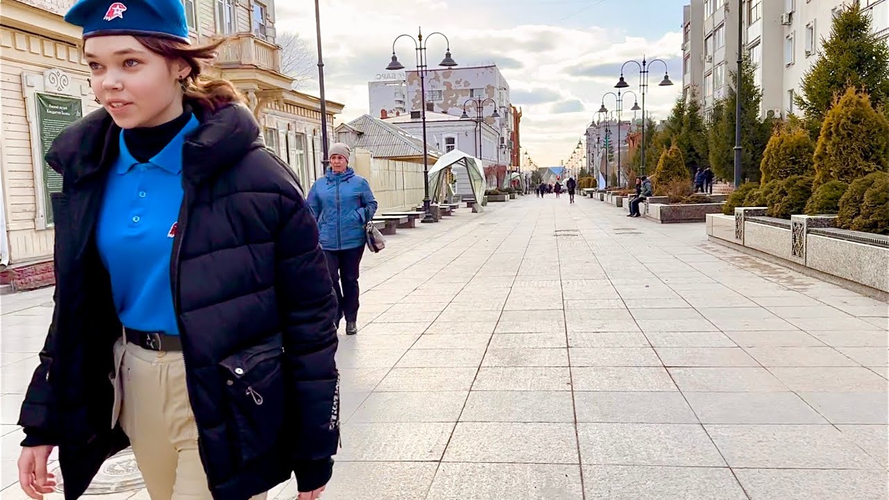 Walking through the Siberian city 🇷🇺 of Western Siberia April 2023