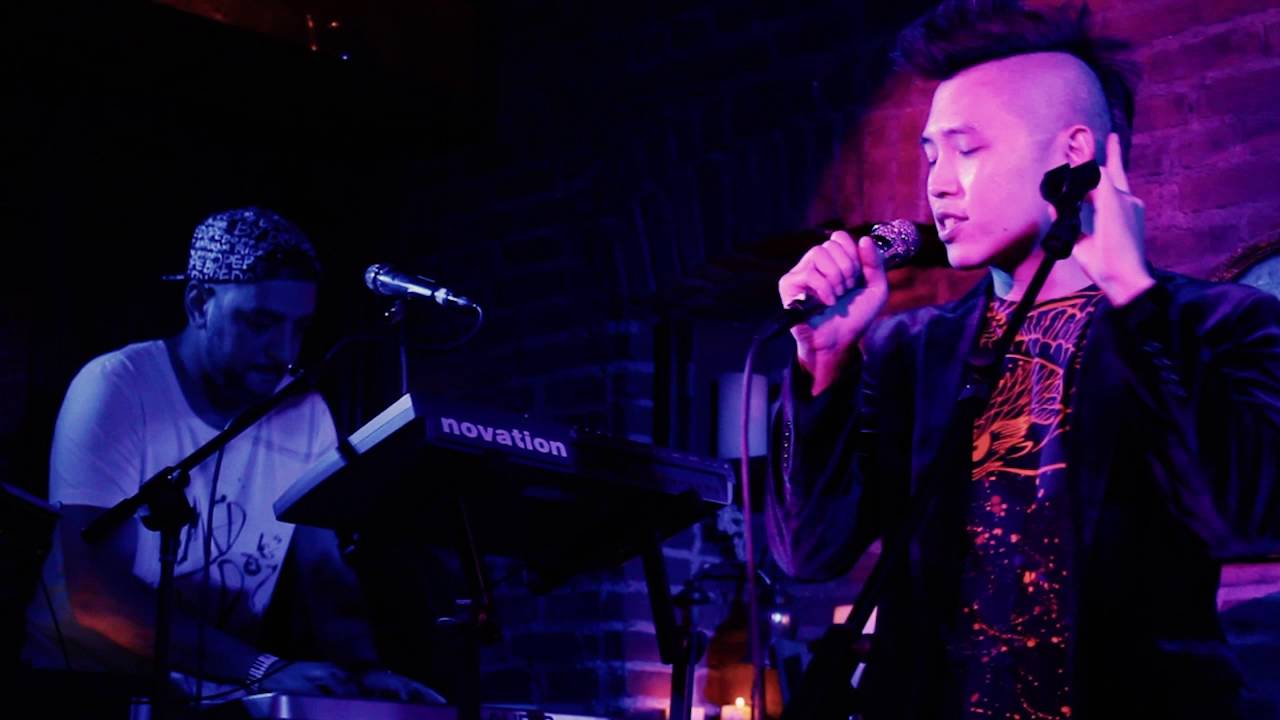 The Blemish - "Backup Man" Live @ Pour Vous, Hollywood, CA - YouTube