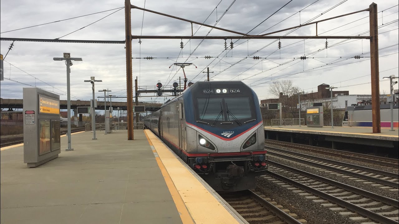 Amtrak HD 60 FPS: Siemens ACS-64 624 Arrives @ Newark Airport Station w ...