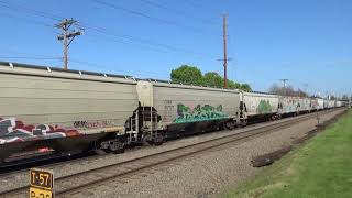 (SB) CP 8747 / GS-TAET / Empty Grain Train and (NB) BNSF Priority Manifest Train at Ruston Way.