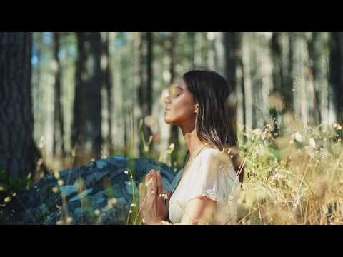Capa da música Música Inspiradora para Superar Desafios 🌟 Acredite, Levante e Siga 🎵 Melodia de Esperança, de Ambient Music Therapy
