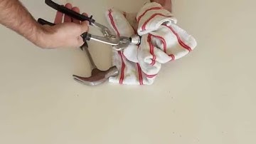 How to empty or hollow out a lightbulb