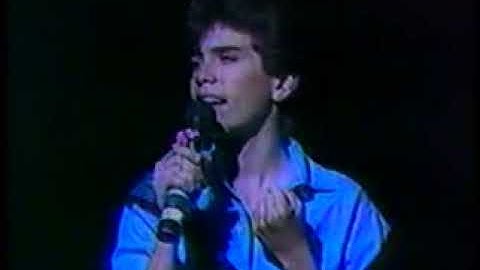 Menudo Si Tu No Estas En Vivo Con Raymond Acevedo Y Ray Reyes