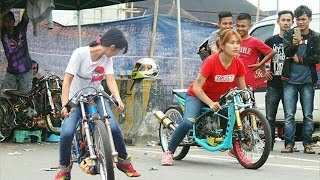 Download lagu Kejadian LUCU Wiwi Mungils 21 Saat Start Kawahara Drag Bike IRC IDC Lanud Depok Kejadian LUCU Wiwi Mungils 21 Saat Start Kawahara Drag Bike IRC IDC Lanud Depok