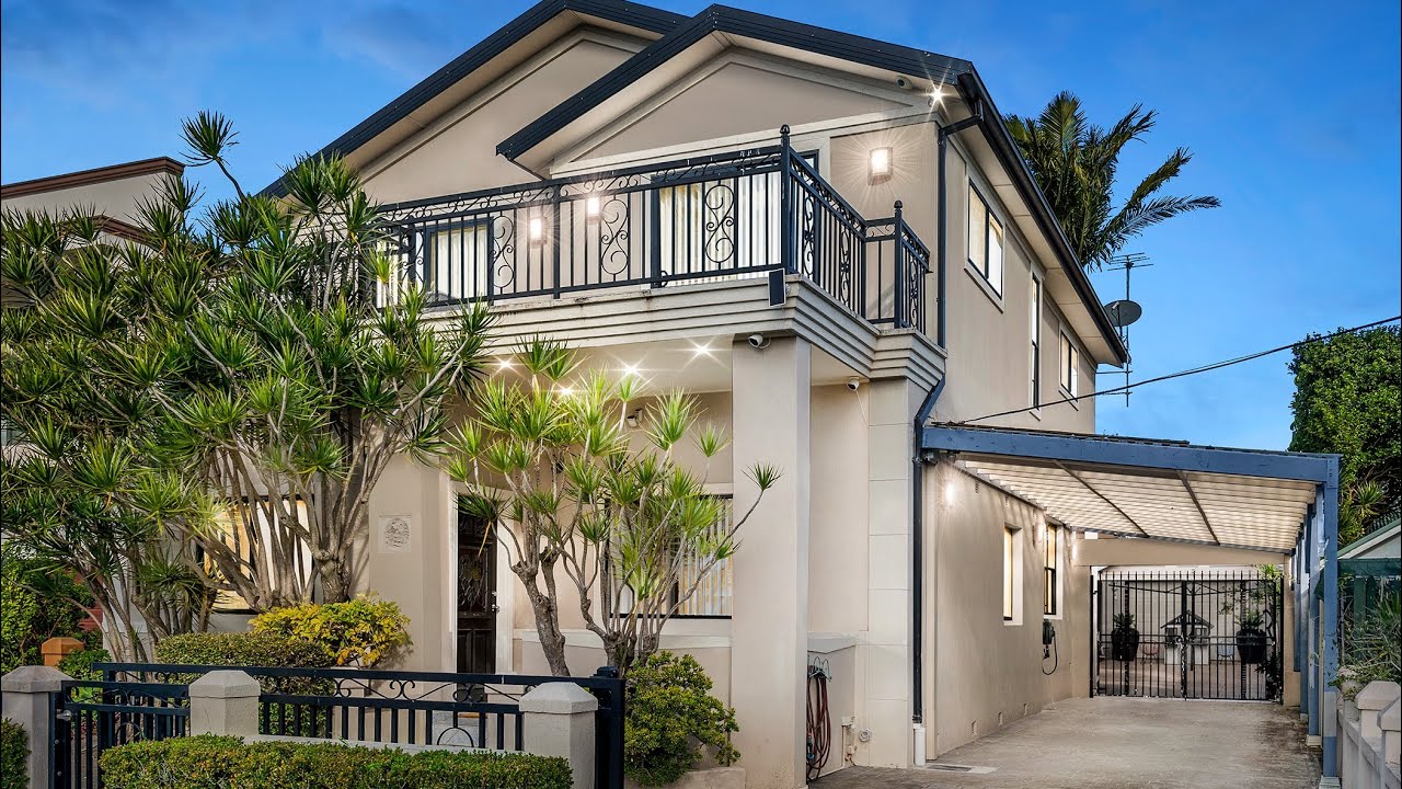 Live Auction Sale 2 110 000 49 Barton Street Kogarah YouTube live-auction-sale-2-110-000-49-barton-street-kogarah-youtube