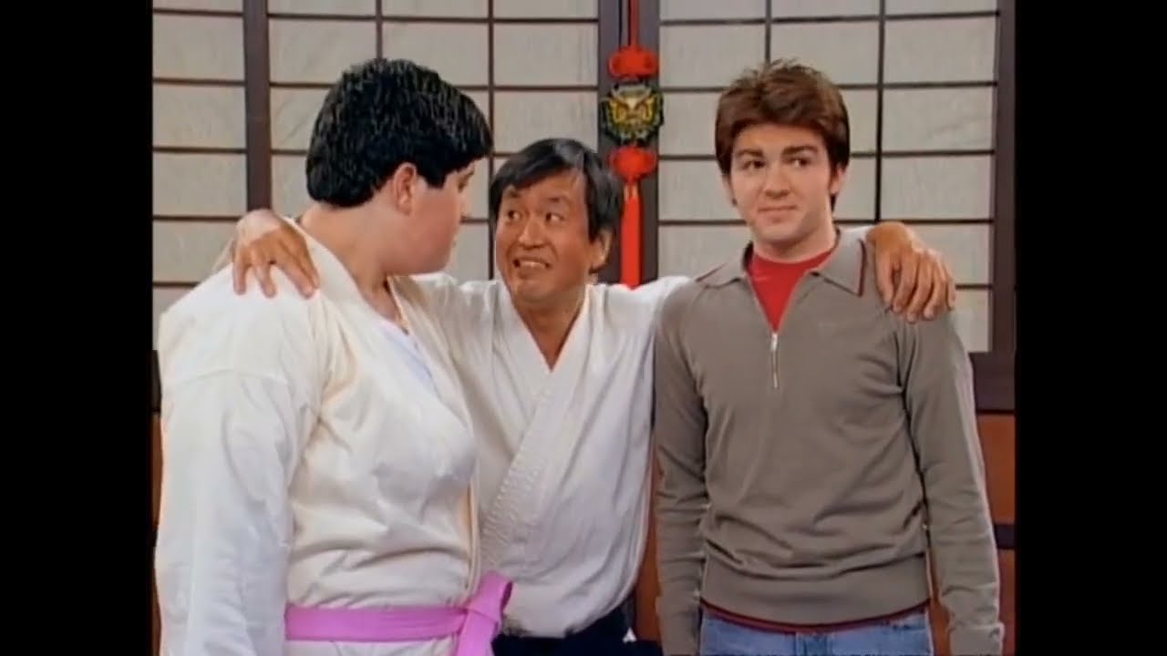 Drake & Josh - Pilot - Josh tries to learn karate for his big fight with Buck