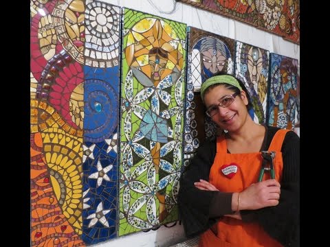 Video: Black Mosaic: Itim At Puti Na Makintab Na Mga Tile, Mga Pagpipilian Sa Pilak At Ginto, Round Matte Ceramics