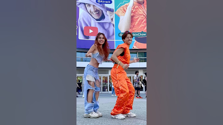 "Makeba" Dance with @AlanChikinChow at @vidcon 🔥| Andra Gogan