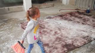 Limpando O Tapete E Renovando As Energias