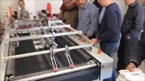 ATHOS PLUS is a full automatic machine  apply double-sided tape and  tape BANNER tape