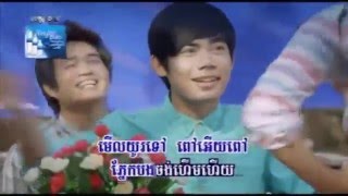 Video thumbnail of "ចិញ្ចើមស្លុយ [នី រតនា]   Jenh Jerm Sloy   RHM VCD Vol 224   Ny Ratana New Song  FULL MV"