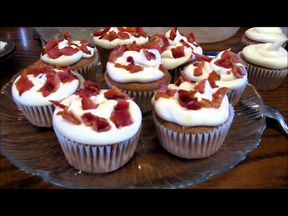 CRAZY CUPCAKE COMPETITION!!! YouTube