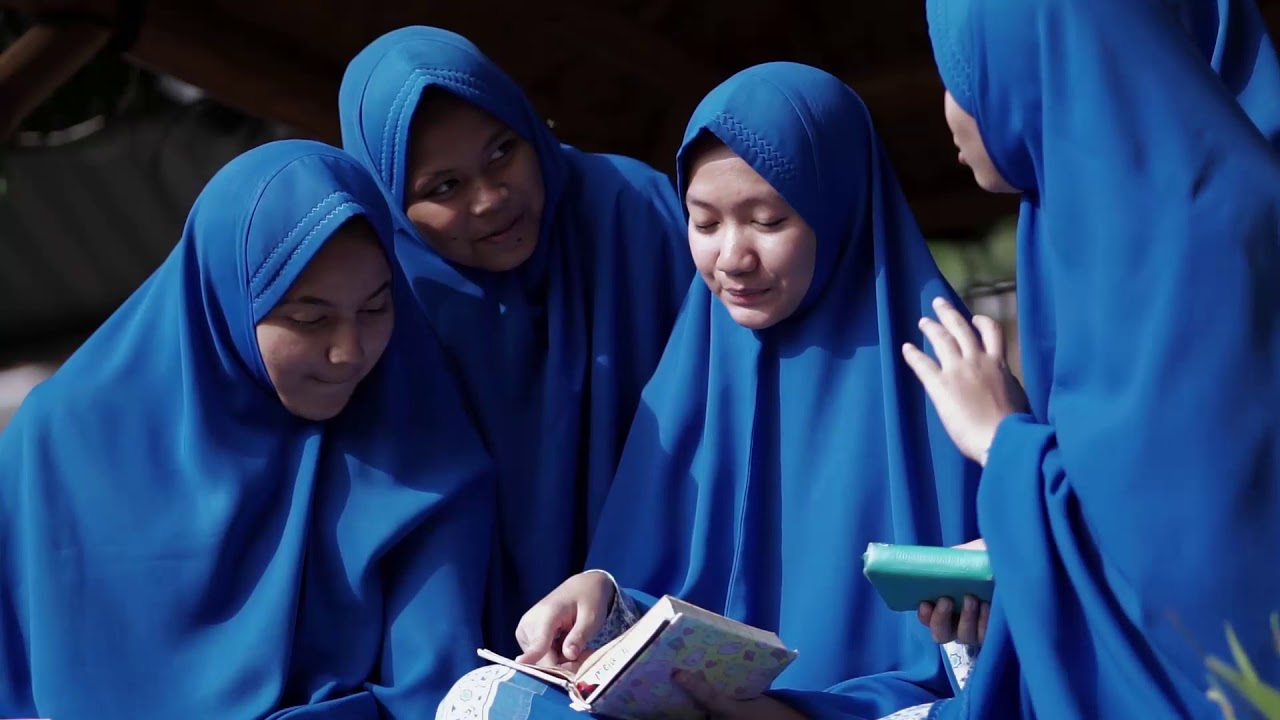 PROFIL SMP SMA AR ROHMAH PUTRI PESANTREN HIDAYATULLAH MALANG