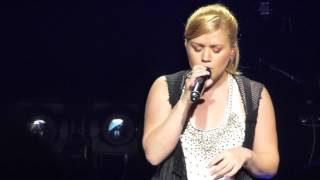 Kelly Clarkson- Katy Perry cover of Wide Awake (Concord, CA) 7-25-2012