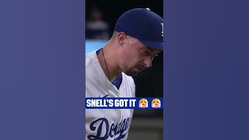 Blake Snell convinces Dave Roberts to stay in and it